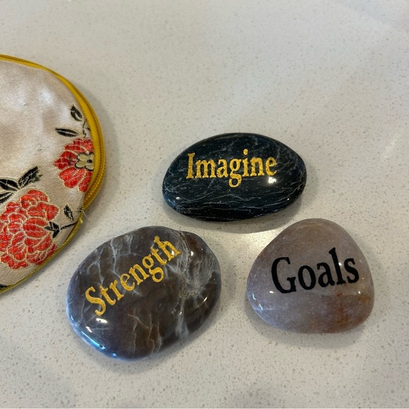 Set of Inspirational Wish Stones and Pouch - Picture 1 of 10